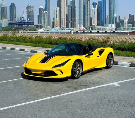 فيراري F8 2021