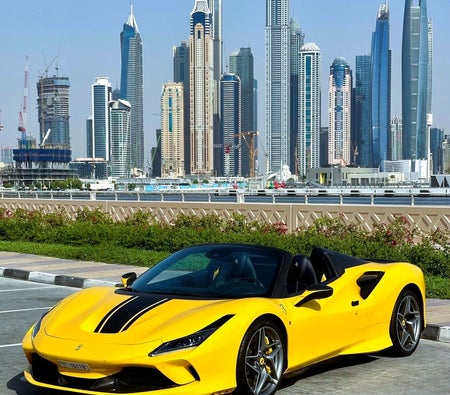 فيراري F8 2021