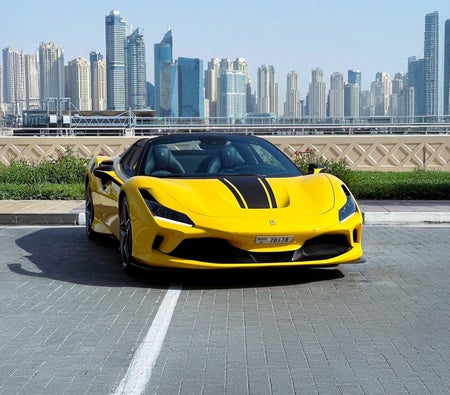 فيراري F8 2021