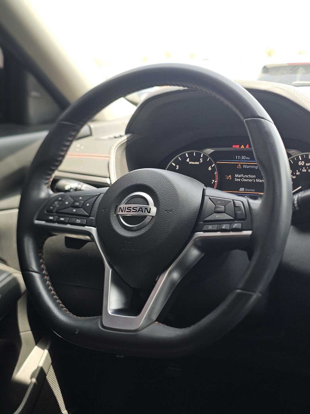Car Image 2022 NISSAN ALTIMA SR