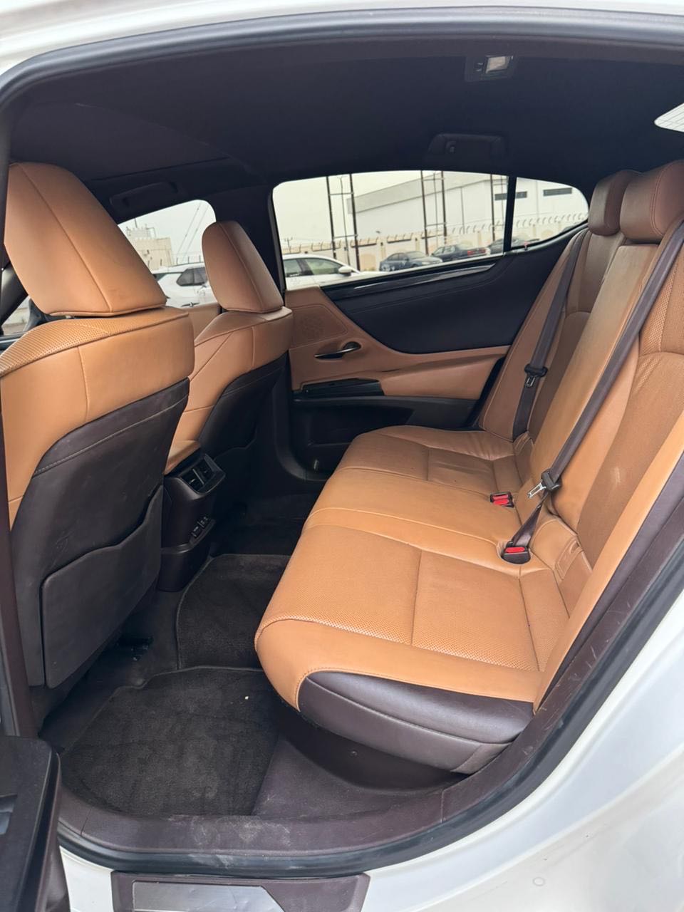 Car Image 2021 LEXUS ES 300