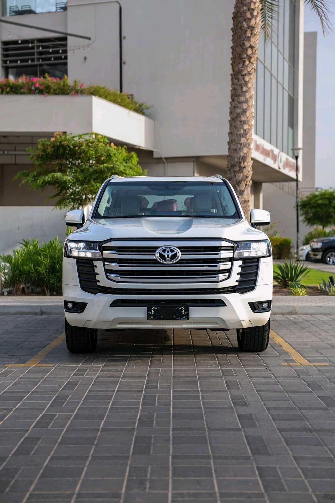 TOYOTA LAND CRUISER 2025