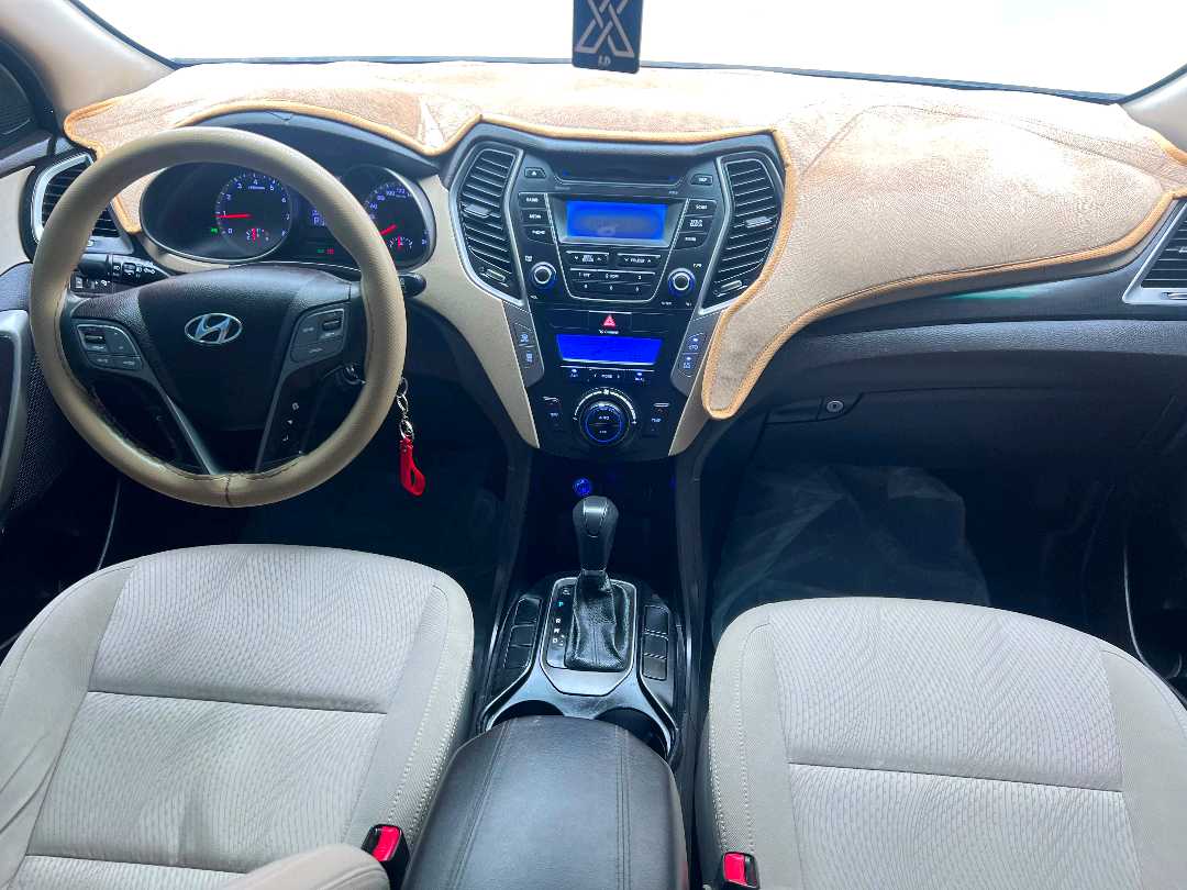 Car Image 2015 HYUNDAI SANTA FE 