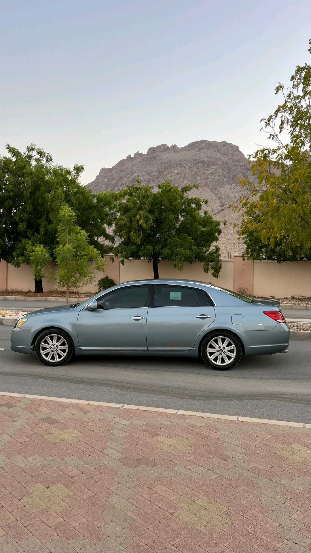 Car Image 2006 TOYOTA AVALON XLE