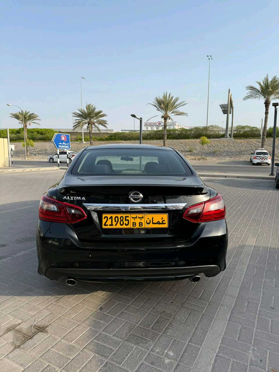 Car Image 2017 NISSAN ALTIMA SR