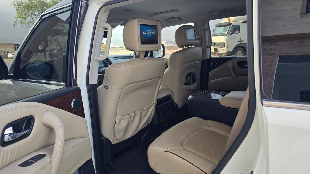 Car Image 2019 NISSAN ARMADA 