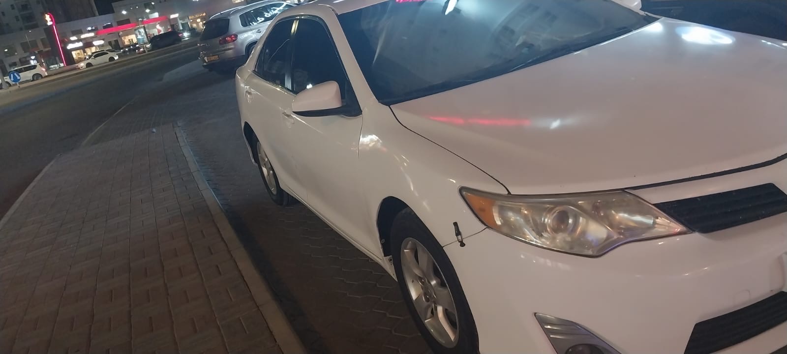 Car Image 2012 TOYOTA CAMRY LE
