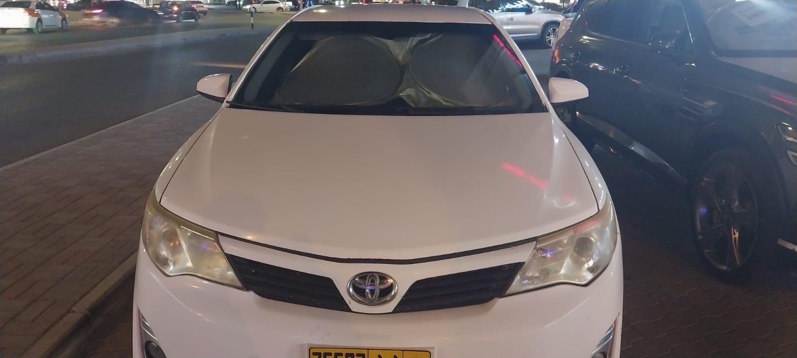 Car Image 2012 TOYOTA CAMRY LE