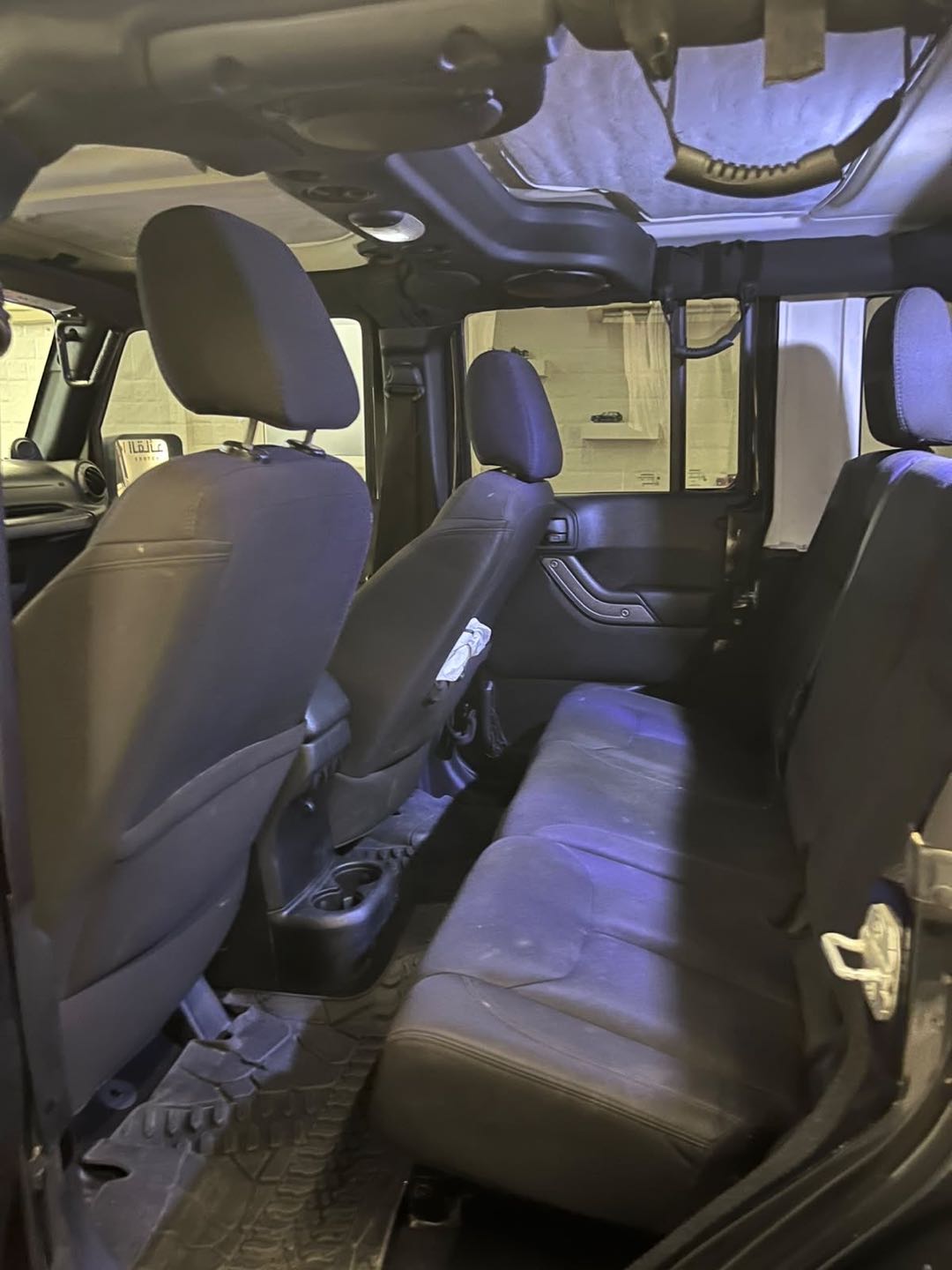Car Image 2014 JEEP WRANGLER Sport