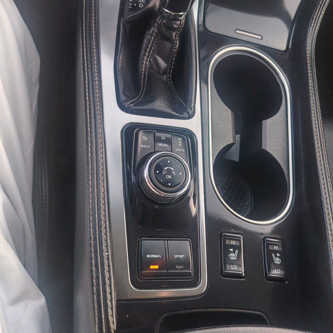 Car Image 2017 NISSAN MAXIMA SL