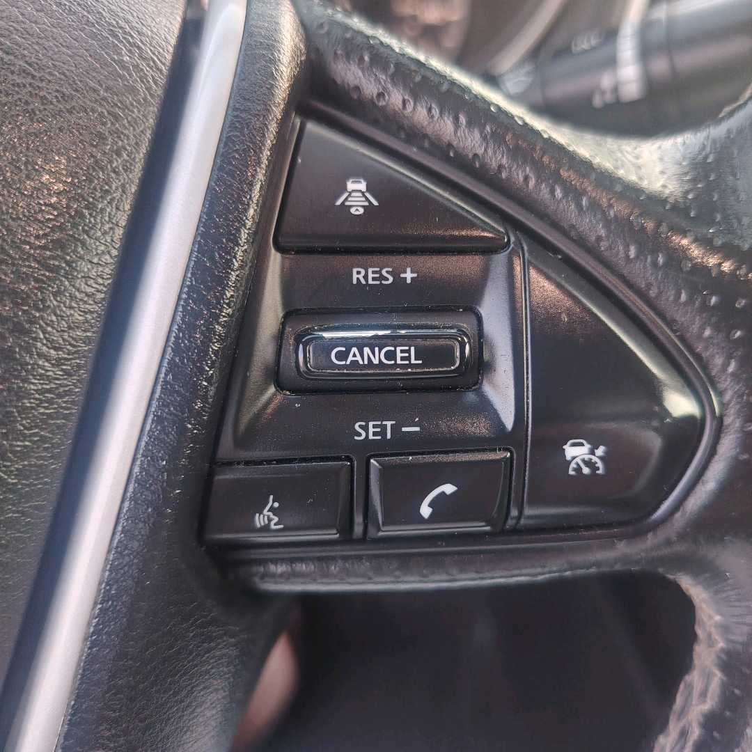 Car Image 2017 NISSAN MAXIMA SL