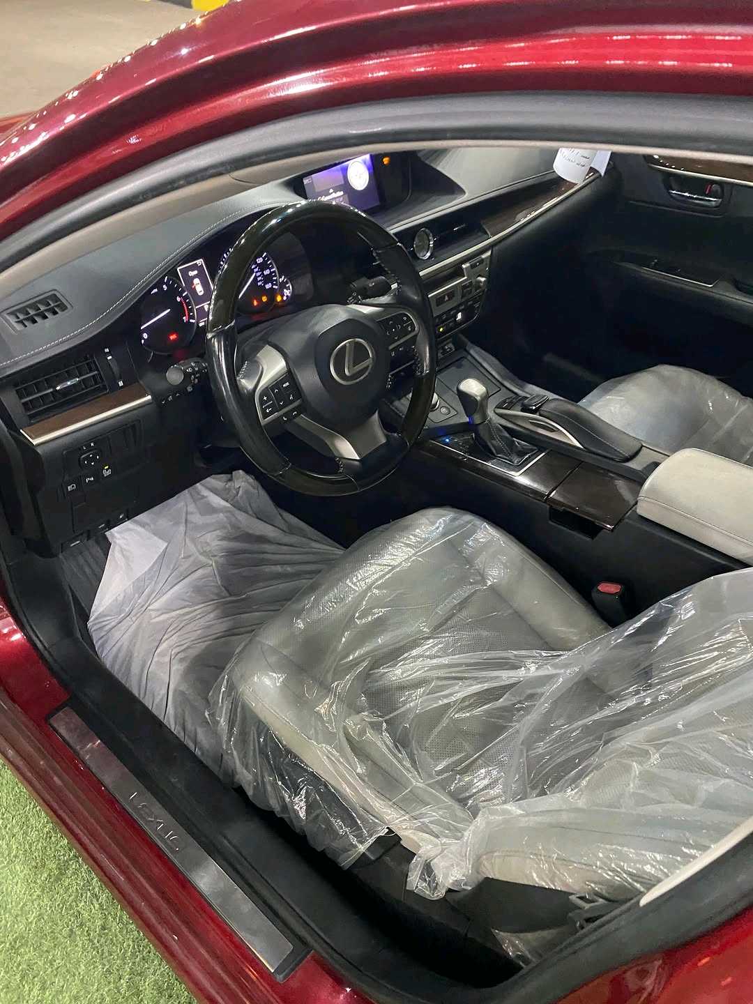 Car Image 2017 LEXUS ES 