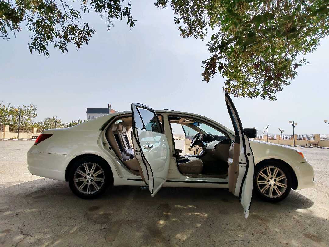 Car Image 2008 TOYOTA AVALON LIMITED