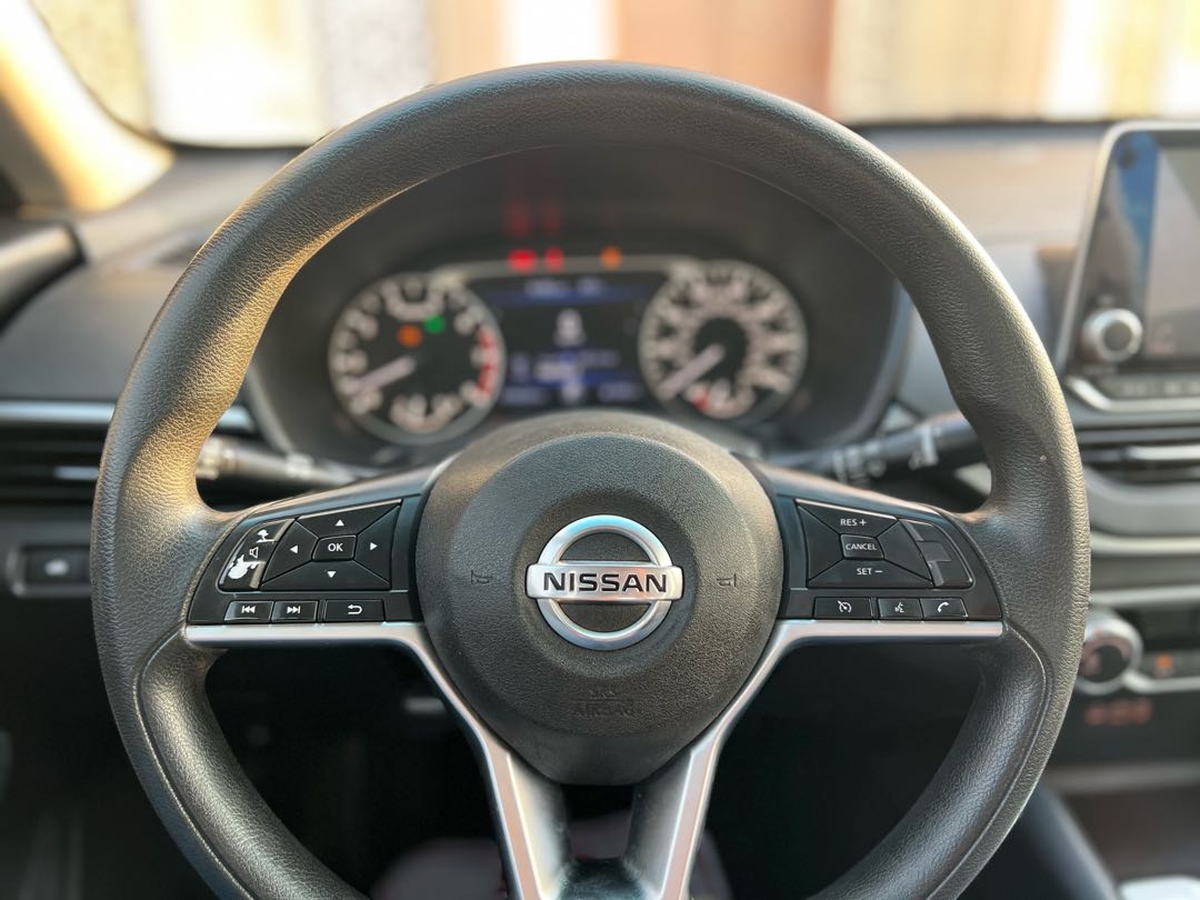 Car Image 2019 NISSAN ALTIMA S