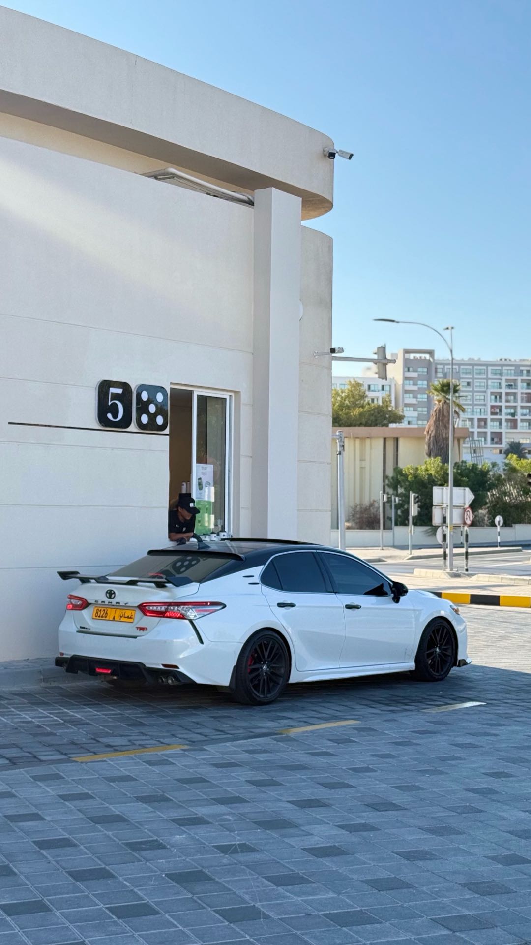 Car Image 2018 TOYOTA CAMRY XSE