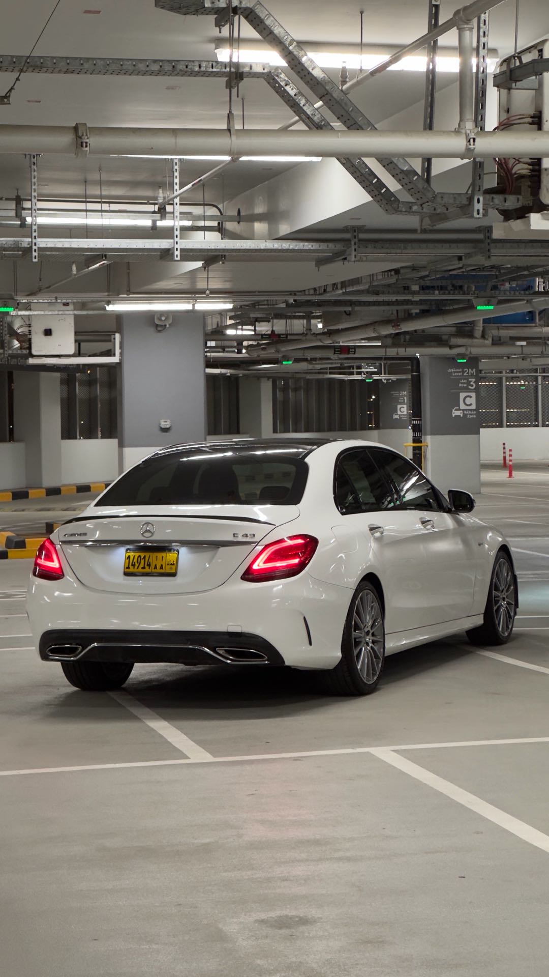 Car Image 2019 MERCEDES C Class 43