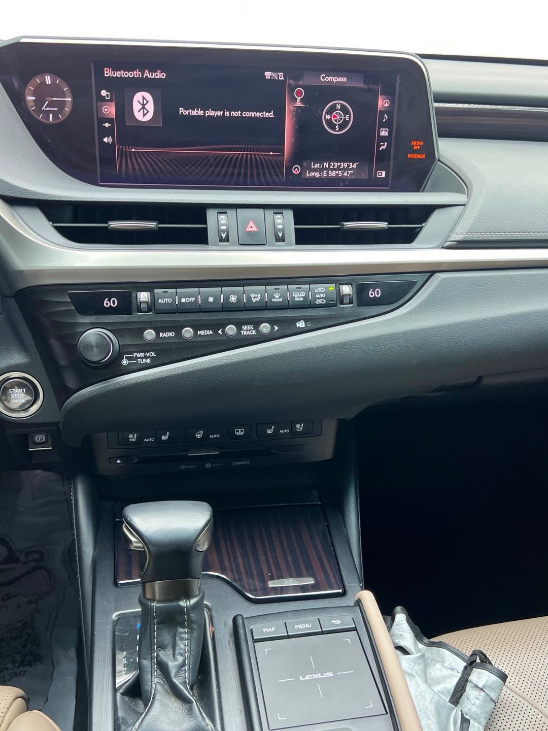 Car Image 2019 LEXUS ES 350