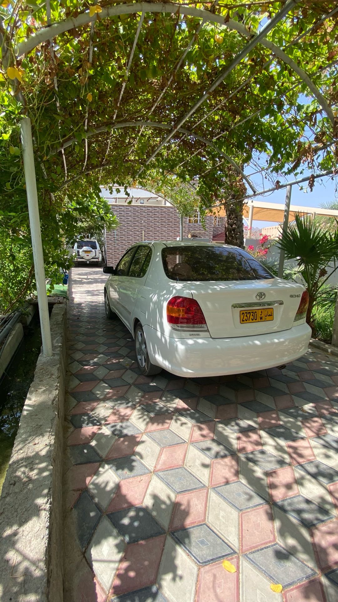 Car Image 2005 TOYOTA ECHO 