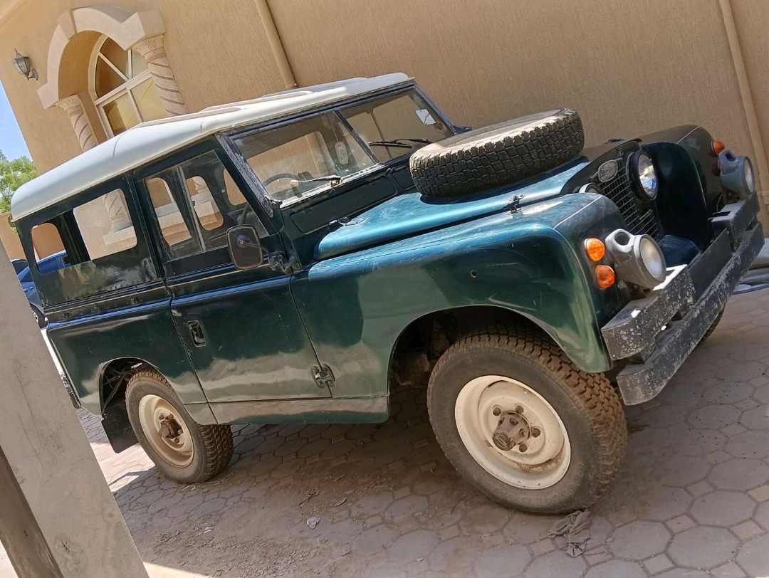 Car Image 1989 LAND ROVER DEFENDER 110