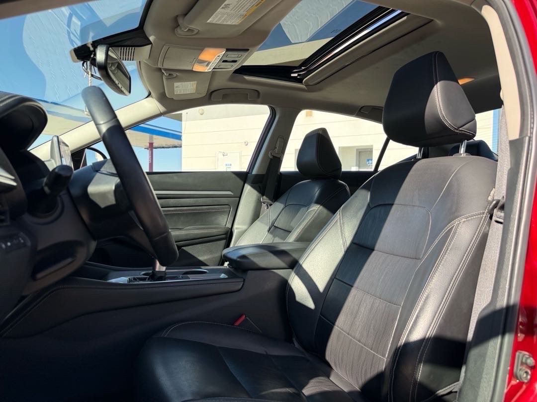 Car Image 2019 NISSAN ALTIMA Platinum 