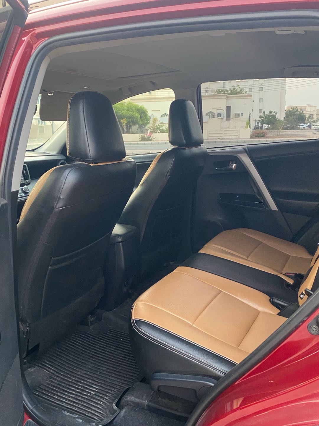 Car Image 2018 TOYOTA RAV4 LIMITED