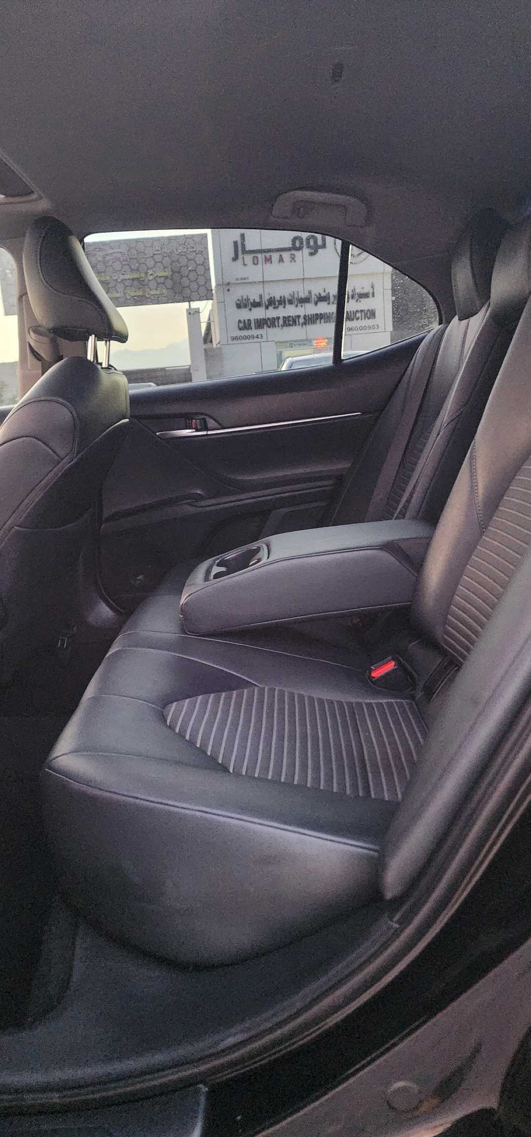 Car Image 2019 TOYOTA CAMRY SE