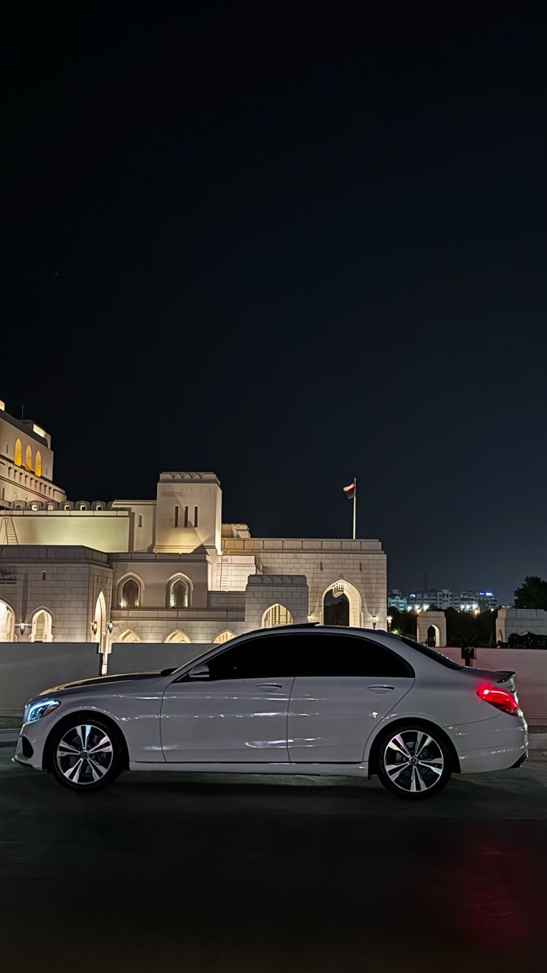Car Image 2018 MERCEDES C Class 300