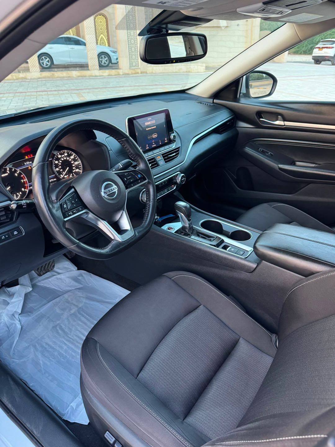 Car Image 2019 NISSAN ALTIMA SV