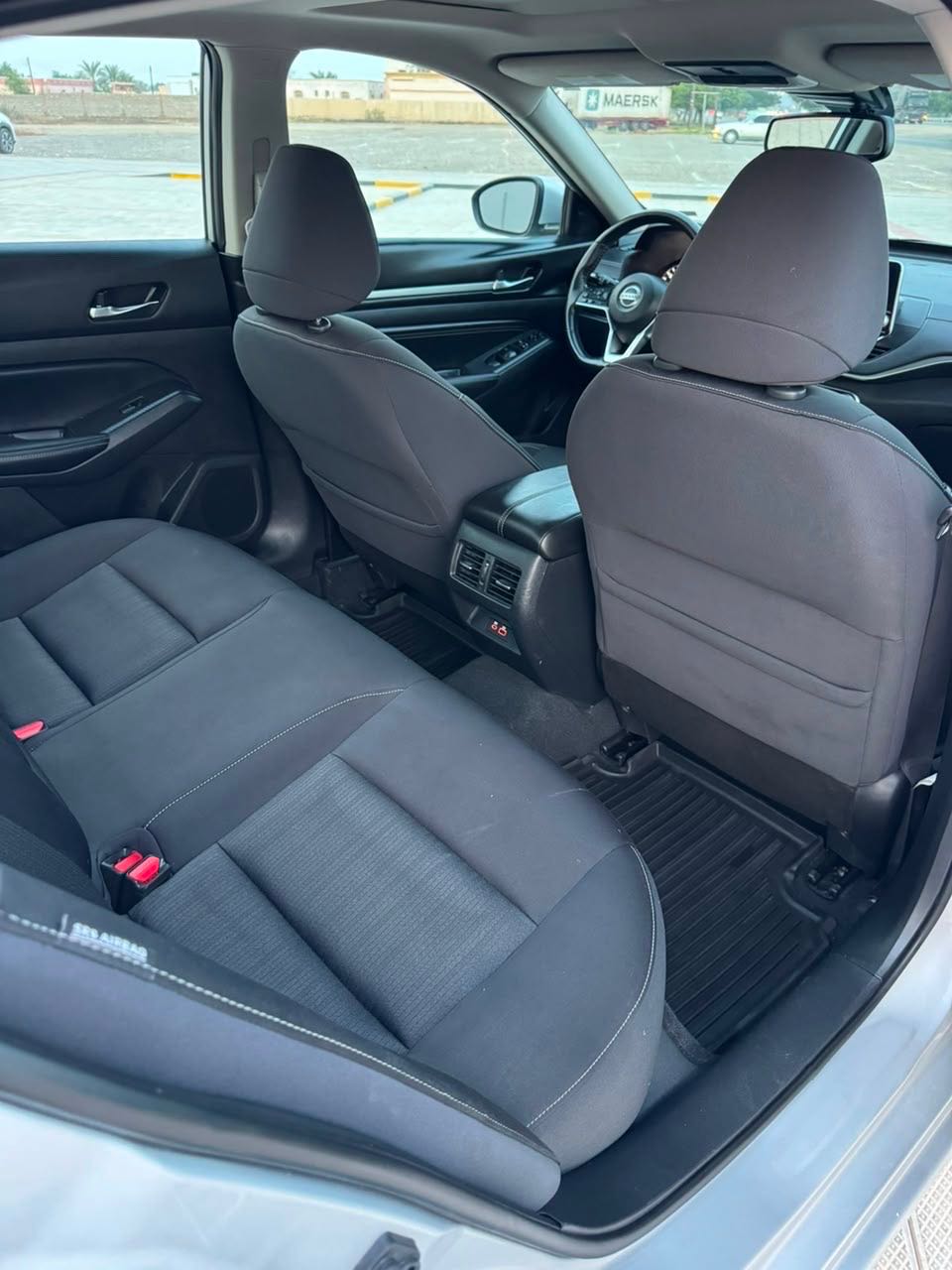 Car Image 2019 NISSAN ALTIMA SV