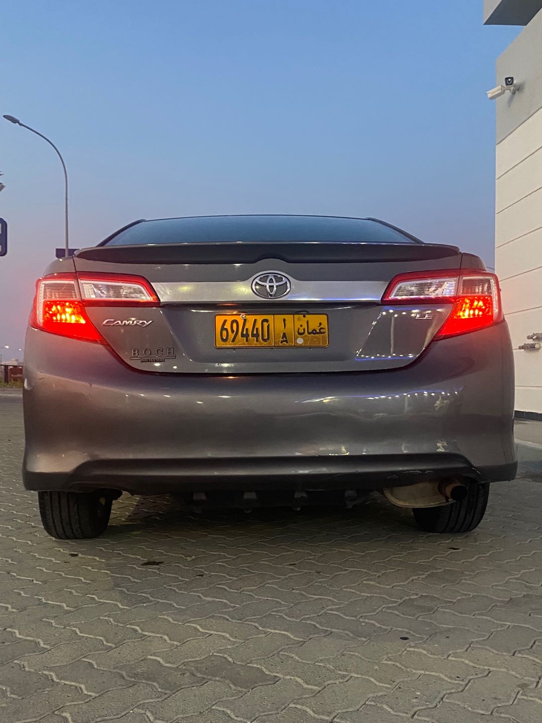 Car Image 2013 TOYOTA CAMRY LE