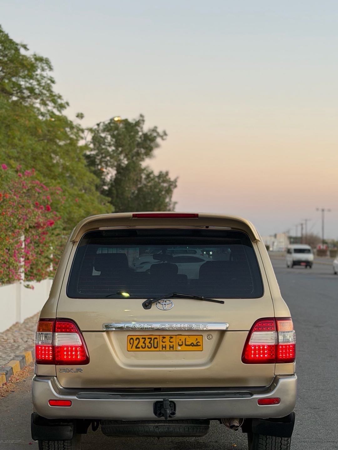 Car Image 2003 TOYOTA LAND CRUISER 