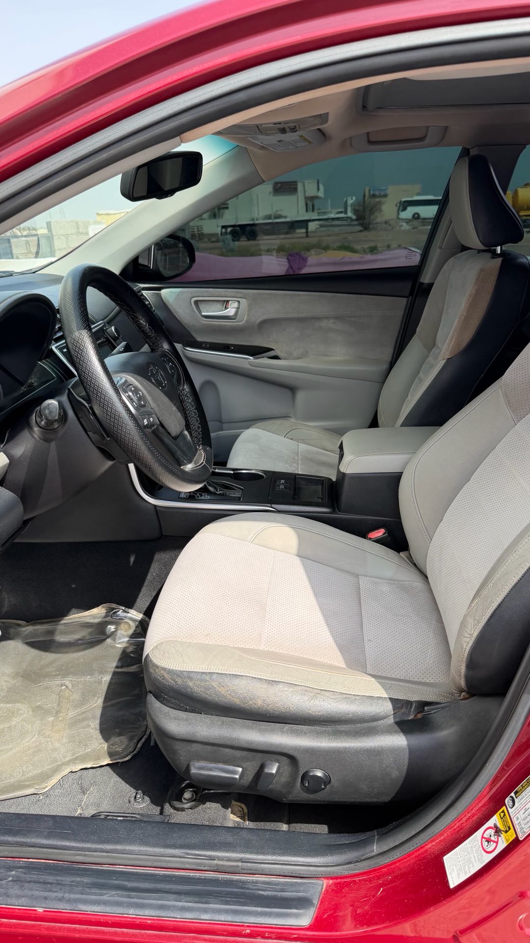 Car Image 2015 TOYOTA CAMRY XSE