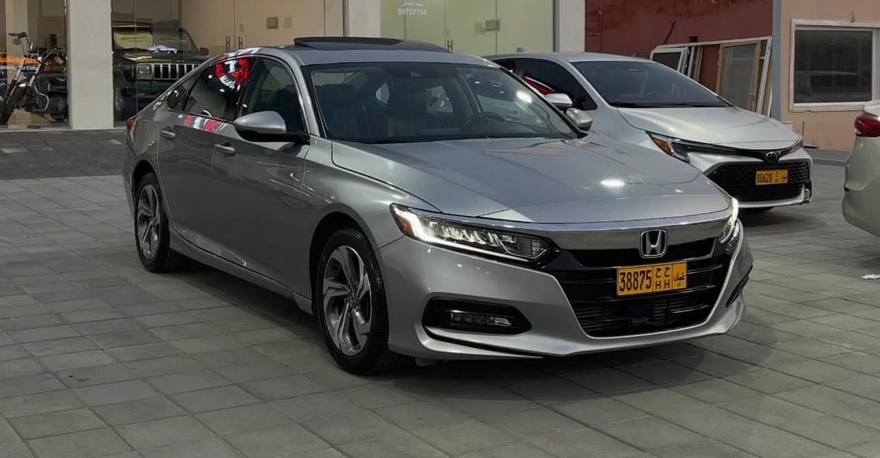 Car Image 2018 HONDA ACCORD EXL