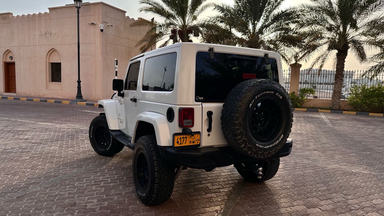 Car Image 2018 JEEP WRANGLER Sport