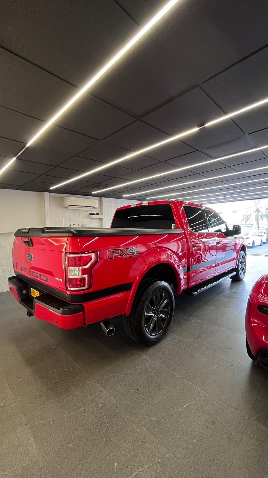 Car Image 2018 FORD F-150 limited
