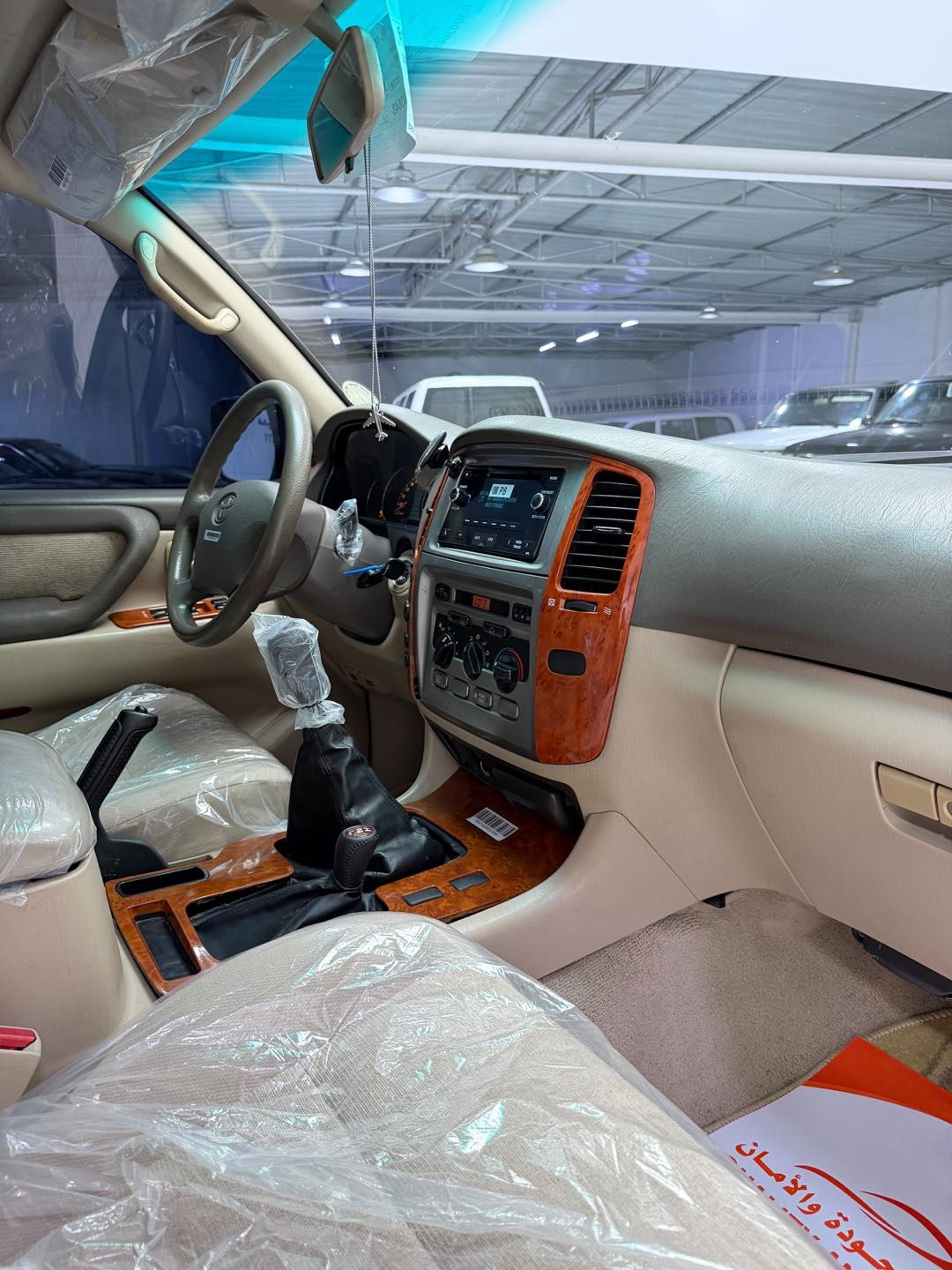 Car Image 2003 TOYOTA LAND CRUISER GX.R
