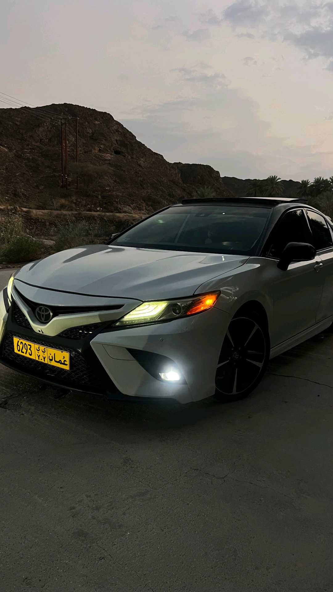 Car Image 2019 TOYOTA CAMRY XSE