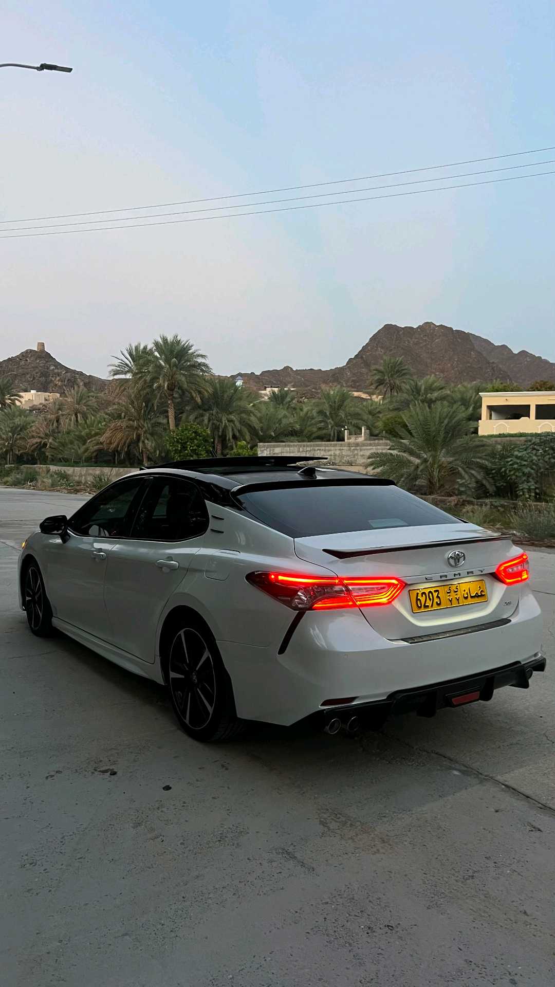 Car Image 2019 TOYOTA CAMRY XSE