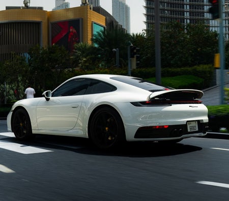 PORSCHE 911 2021