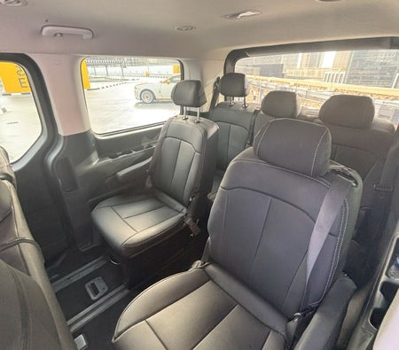 HYUNDAI STARIA 2023