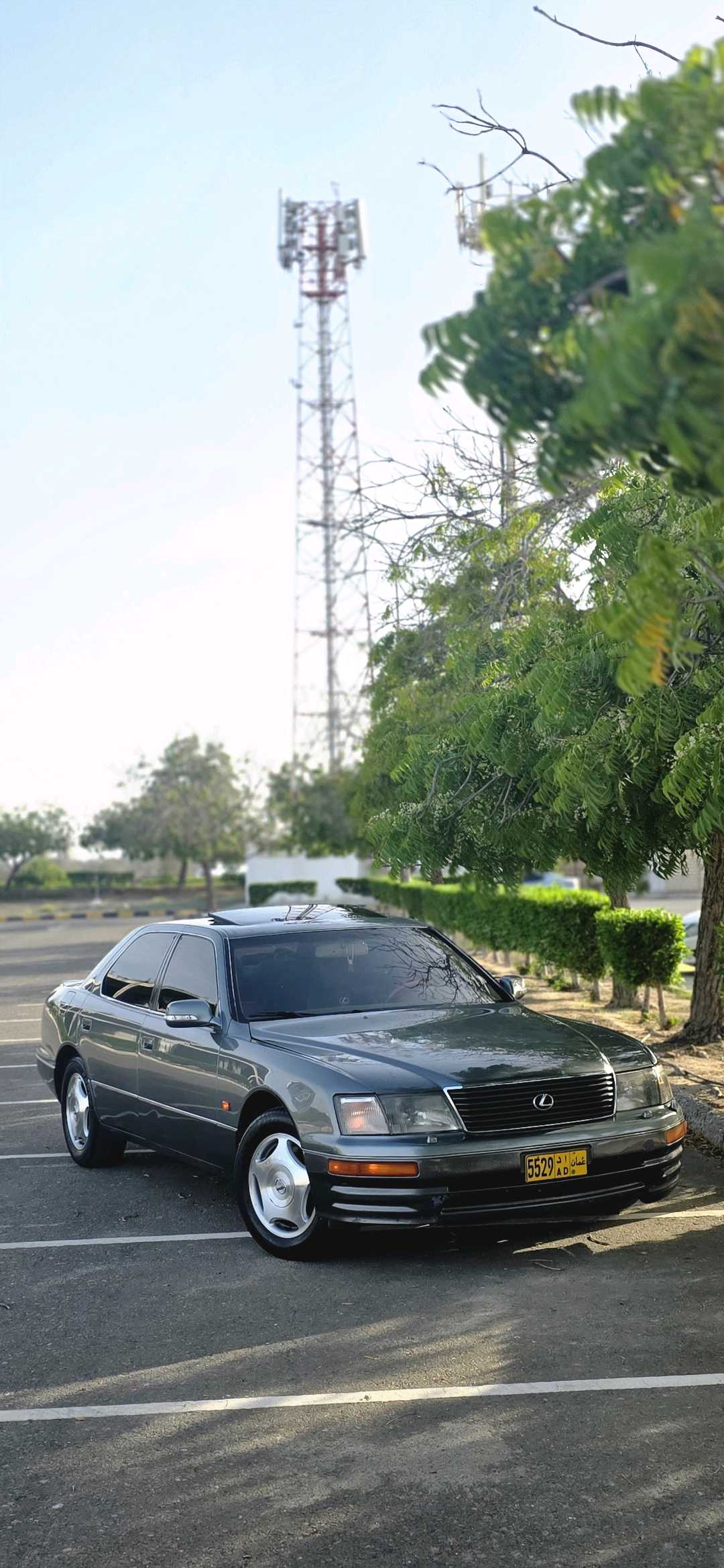 Car Image 1996 LEXUS LS 400