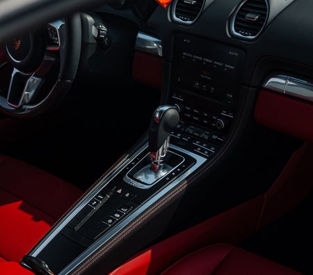 PORSCHE 718 / CAYMAN 2024