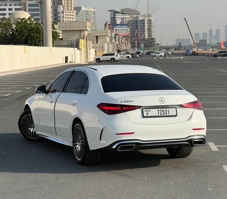 مرسيدس C Class 2025