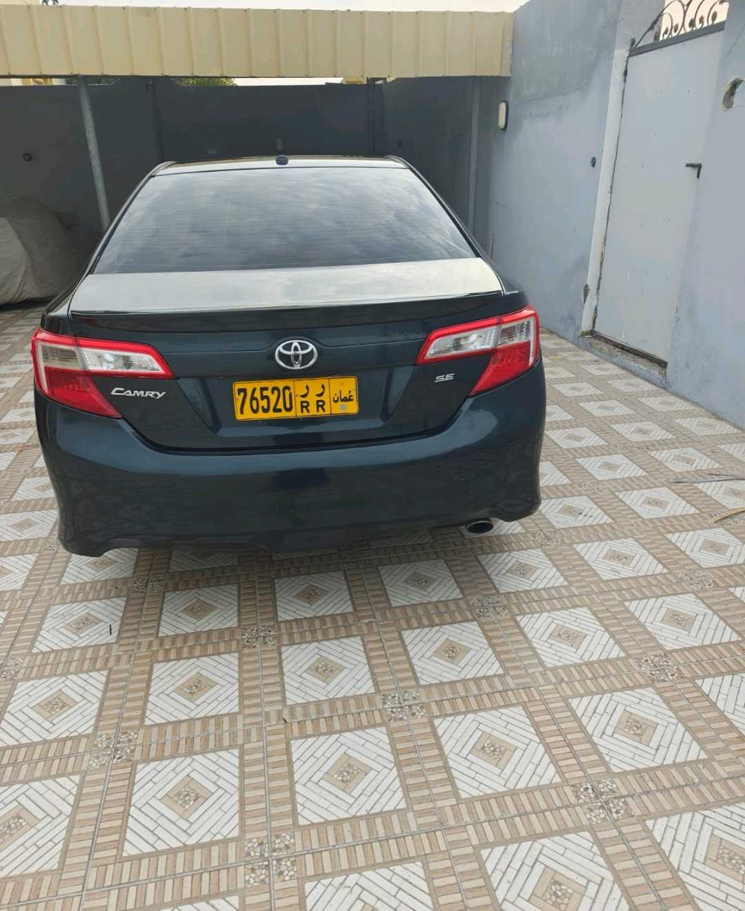 Car Image 2014 TOYOTA CAMRY SE
