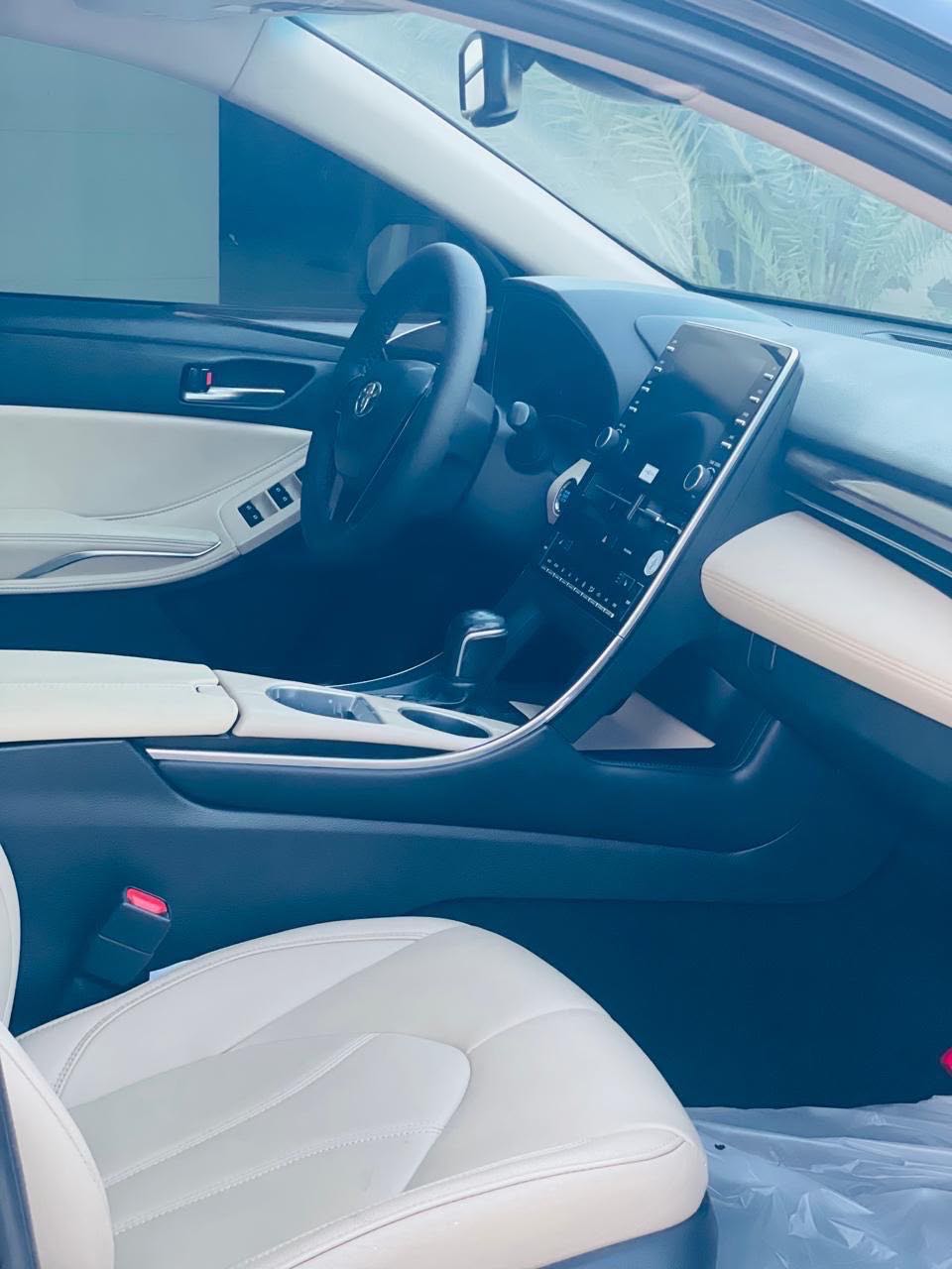 Car Image 2019 TOYOTA AVALON LIMITED