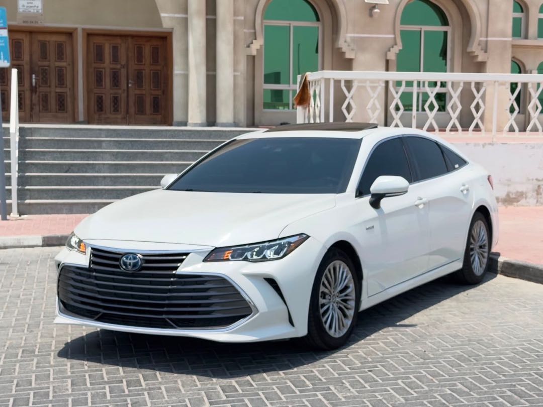 Car Image 2019 TOYOTA AVALON XLE