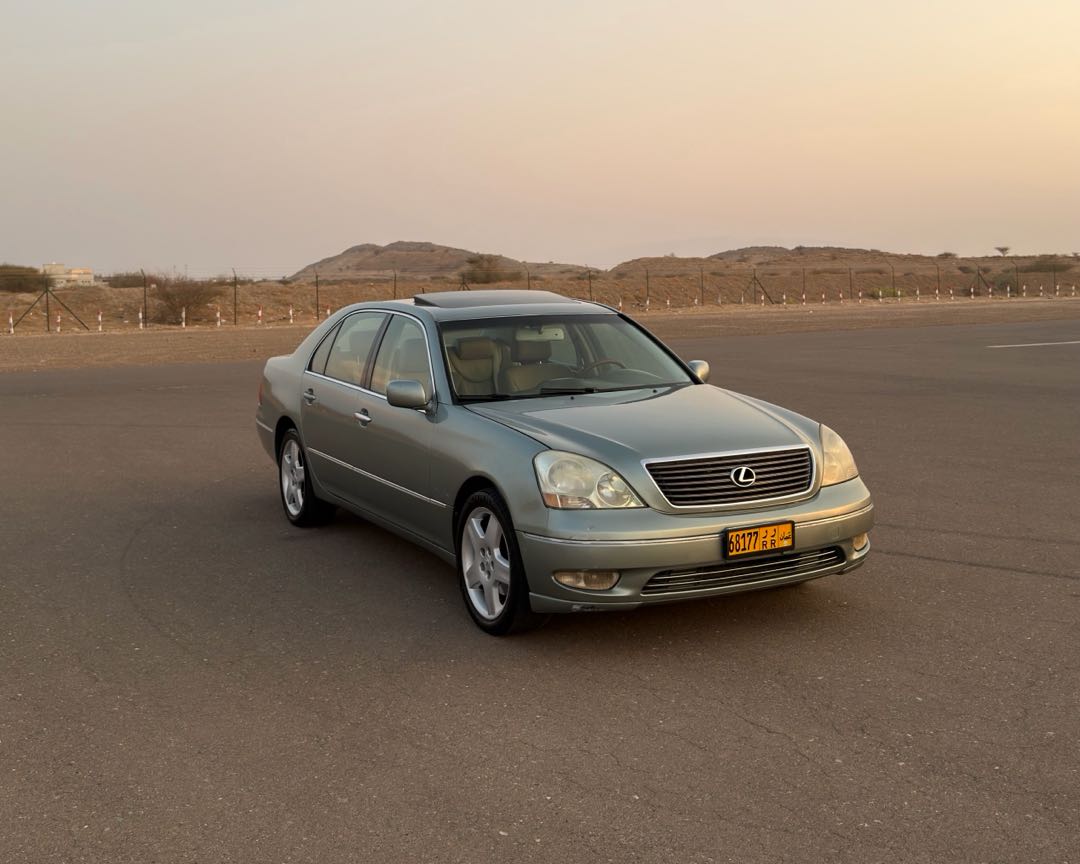 Car Image 2001 LEXUS LS 430