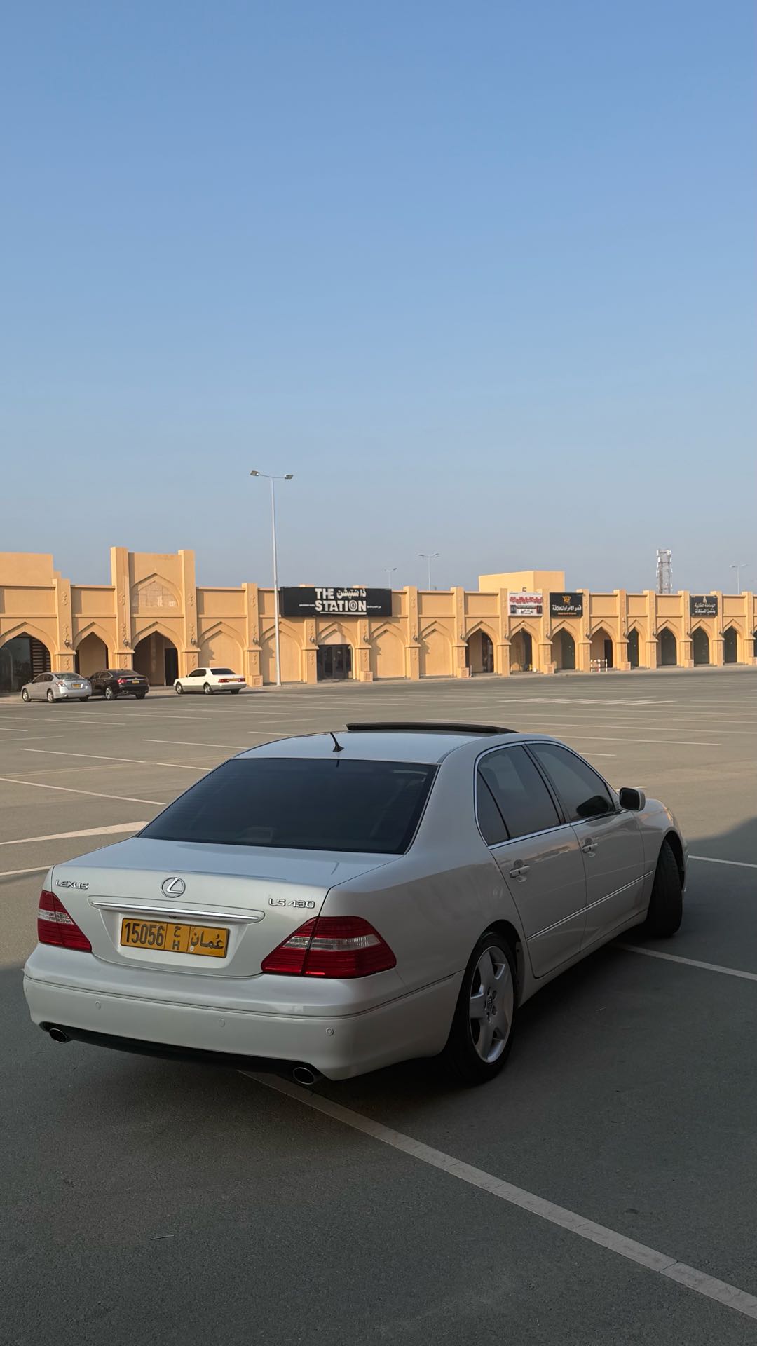 Car Image 2004 LEXUS LS 430