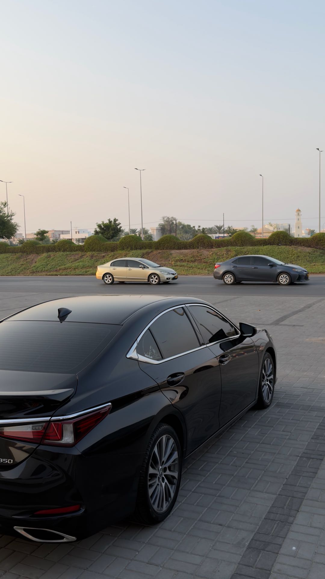 Car Image 2019 LEXUS ES 350
