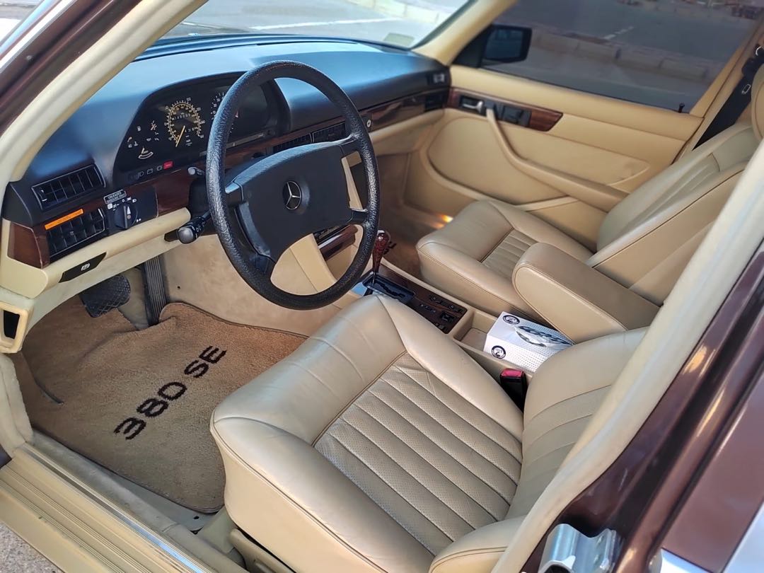 Car Image 1984 MERCEDES S Class 380